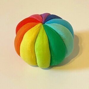 LOVEVERY Organic Cotton Rainbow Ball
